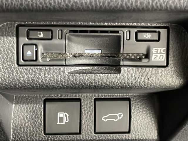 トヨタ クラウン スポーツ Z 福岡県 2024(令6)年 1万km プレシャスホワイトパール ・純正ナビ/・USＢ/・フルセグＴＶ/・全方位カメラ/・録画機能付デジタルインナーミラー/・ビルトインETC2.0/・本革シート/・パノラマルーフ/・TSS/・置くだけ充電/・シートヒーター/・シートベンチレーション/・ACC