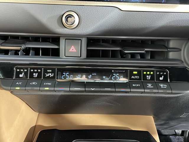 トヨタ クラウン スポーツ Z 福岡県 2024(令6)年 1万km プレシャスホワイトパール ・純正ナビ/・USＢ/・フルセグＴＶ/・全方位カメラ/・録画機能付デジタルインナーミラー/・ビルトインETC2.0/・本革シート/・パノラマルーフ/・TSS/・置くだけ充電/・シートヒーター/・シートベンチレーション/・ACC