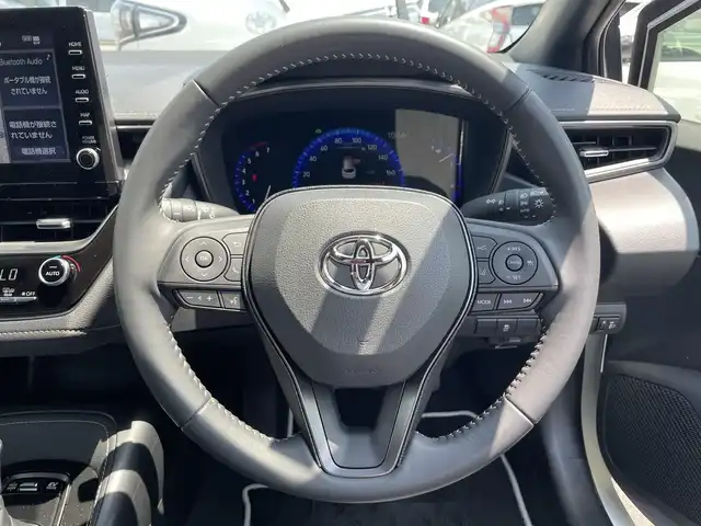 トヨタ カローラツーリング ハイブリッド ダブルバイビー 滋賀県 2020(令2)年 1.6万km ホワイトパールクリスタルシャイン 禁煙車/純正9インチナビ/・フルセグTV・Bluetooth・Miracast・AM・FM/モデリスタエアロ/バックカメラ/ビルトインETC/前後ドライブレコーダー/電動パーキングブレーキ/ブレーキホールド/レーダークルーズコントロール/ハーフレザーシート/ハーフレザーシート/横滑り防止機能/オートハイビーム/ブラインドスポットモニター/純正フロアマット/純正17インチアルミホイール