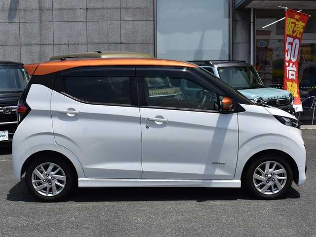 日産 デイズ HWS X プロパイロットED 兵庫県 2020(令2)年 7万km プレミアムサンシャインオレンジメタリック/シルキーホワイト プロパイロット/インテリジェントエマージェンシブレーキ/純正LEDヘッドライトヘッドライト/革巻きステアリング/アラウンドビューモニター/スマートキー×2/オートブレーキホールド/純正14インチアルミホイール/新車時保証書