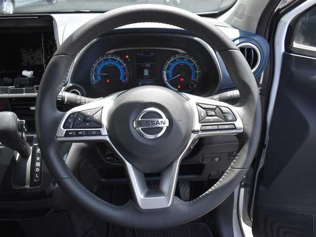 日産 デイズ HWS X プロパイロットED 兵庫県 2020(令2)年 7万km プレミアムサンシャインオレンジメタリック/シルキーホワイト プロパイロット/インテリジェントエマージェンシブレーキ/純正LEDヘッドライトヘッドライト/革巻きステアリング/アラウンドビューモニター/スマートキー×2/オートブレーキホールド/純正14インチアルミホイール/新車時保証書