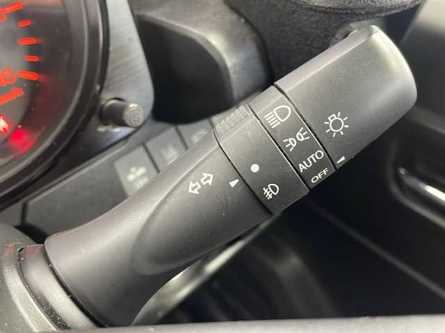 スズキ ジムニー XC 栃木県 2021(令3)年 2.3万km ピュアホワイトP ＫＥＮＷＯＯＤオーディオ（U330BTH)/デュアルセンサーブレーキサポート/クルーズコントロール/シートヒーター/AUTOエアコン/AUTOライト/LEDヘッドライト/純正フロアマット/純正ドアバイザー