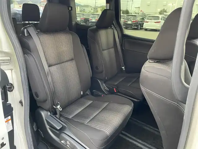 トヨタ ヴォクシー ZS 煌 東京都 2018(平30)年 4万km ホワイトパールクリスタルシャイン ワンオーナー　/純正９型メモリナビ＆フルセグ　/・BluetoothAudio/・CD/SD/DVD/AM/FM/ＬＥＤヘッドライト　/前後ドライブレコーダー　/両側パワースライドドア　/・バックドアイージークローザー/セーフティセンス　/・プリクラッシュセーフティ/・レーンディパーチャーアラート /・クルーズコントロール /・先行車発進お知らせ/・オートマチックハイビーム/スマートエントリーシステム/プッシュエンジンスタート/保証書＆取説/Wエアバック＆ABS