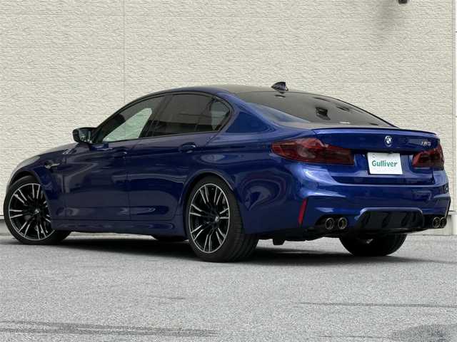 ＢＭＷ Ｍ５ 滋賀県 2019(令1)年 2.2万km マリナベイブルー アイゼンマンマフラー/TECH-M ECU制御/　・馬力約50UP/　・トルク約3割増/　・バブリングUP/黒フルレザーメリノインテリア/コンフォートP/スプリングスローダウン/Mキャリパー/パワーシート/メモリシート/シートヒーター/シートベンチレーション/シートマッサージ機能/Harman Kardon/全方位カメラ/純正ナビ/パドルシフト/純正フロアマット/純正20インチAW