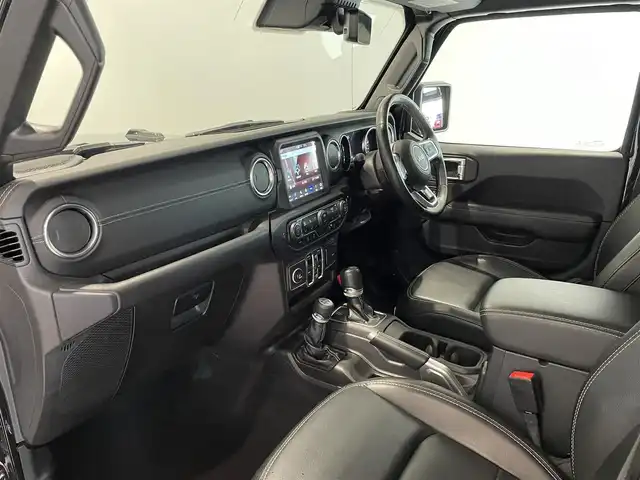 クライスラー・ジープ ジープ ラングラー アンリミテッド サハラ 愛知県 2019(令1)年 6.5万km 黒 Ｕｃｏｎｎｅｃｔディスプレイオーディオ　/ＡｐｐｌｅＣａｒＰｌａｙ　/ＡｎｄｒｏｉｄＡｕｔｏ　/バックカメラ　/Ｂｌｕｅｔｏｏｔｈ　/フルセグＴＶ　/ＡＣＣ　/ＢＡＭ　/シートヒーター　/ステアリングヒーター　/ＥＴＣ２．０/LEDヘッドライト/プッシュスタート/アイドリングストップ/コーナーセンサー