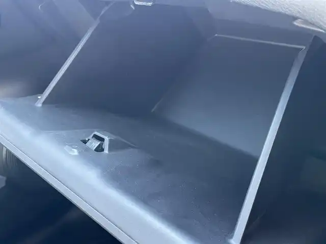 日産 キックス X 福島県 2021(令3)年 4.4万km ブリリアントホワイトパール/ピュアブラック 2トーン セーフティアシスト/プロパイロット/エマージェンシーブレーキ/純正9インチナビ/（CD/DVD/BT）/アラウンドビューモニター/フルセグTV/レーダークルーズコントロール/インテリジェントルームミラー/ハーフレザーシート/LEDヘッドライト/前後ドライブレコーダー/オートホールド/前後コーナーセンサー/ドアバイザー