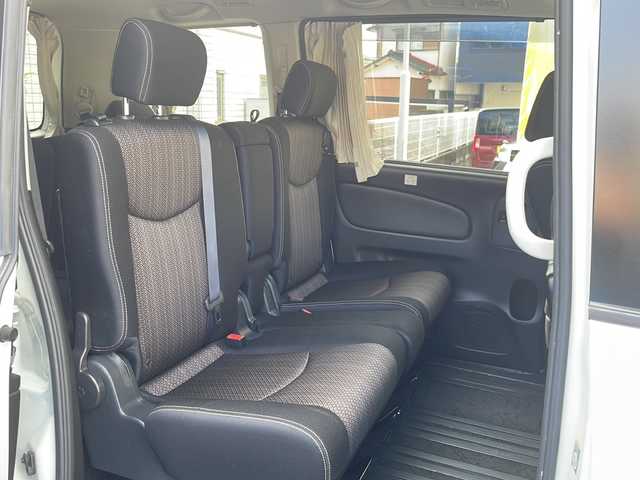 日産 セレナ ハイウェイスター S HV Vセレ 愛知県 2015(平27)年 11.6万km ホワイト /ワンオーナー//取扱説明書//保証書//記録簿//福祉車両//寒冷地仕様//アラウンドビュー//スマートキー//メモリナビ//ワンセグテレビ//バックカメラ//フリップダウンモニター//アイドリングストップ//クルーズコントロール//ドアバイザー//プッシュスタート//両側パワースライドドア//ETC//本革巻きステアリング//エコモード切替スイッチ//ISOFIX//クルーズコントロール//横揺れ防止//プリクラッシュ//純正マット//純正バザー//レーンキープアシスト//電格格納ミラー//UVカットガラス//プライバシーガラス//衝突安全ボディー//ブレーキアシスト//ステアリングテレスコピック機構//トラクションコントロール