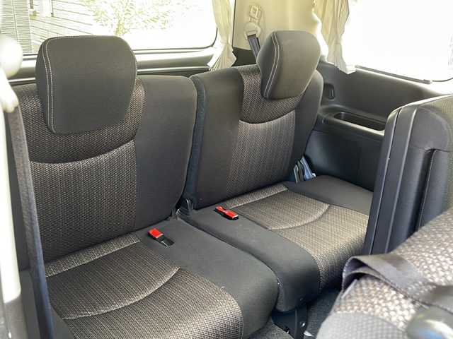 日産 セレナ ハイウェイスター S HV Vセレ 愛知県 2015(平27)年 11.6万km ホワイト /ワンオーナー//取扱説明書//保証書//記録簿//福祉車両//寒冷地仕様//アラウンドビュー//スマートキー//メモリナビ//ワンセグテレビ//バックカメラ//フリップダウンモニター//アイドリングストップ//クルーズコントロール//ドアバイザー//プッシュスタート//両側パワースライドドア//ETC//本革巻きステアリング//エコモード切替スイッチ//ISOFIX//クルーズコントロール//横揺れ防止//プリクラッシュ//純正マット//純正バザー//レーンキープアシスト//電格格納ミラー//UVカットガラス//プライバシーガラス//衝突安全ボディー//ブレーキアシスト//ステアリングテレスコピック機構//トラクションコントロール