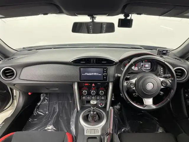 トヨタ ８６ GT 埼玉県 2017(平29)年 2.6万km クリスタルホワイトパール レカロ　フジツボマフラー　ハヤシレーシング　ＴＥＩＮ車高調　ＧＲｅｄｄｙハイパフォーマンスＥＣＵ　ナビ　Ｂｌｕｅｔｏｏｔｈ　ドライブレコーダ―　４点式シートベルト　クルーズコントロール　禁煙車