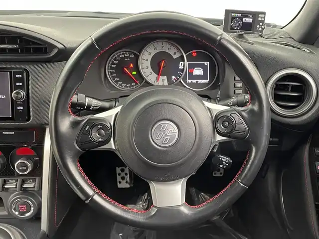 トヨタ ８６ GT 埼玉県 2017(平29)年 2.6万km クリスタルホワイトパール レカロ　フジツボマフラー　ハヤシレーシング　ＴＥＩＮ車高調　ＧＲｅｄｄｙハイパフォーマンスＥＣＵ　ナビ　Ｂｌｕｅｔｏｏｔｈ　ドライブレコーダ―　４点式シートベルト　クルーズコントロール　禁煙車