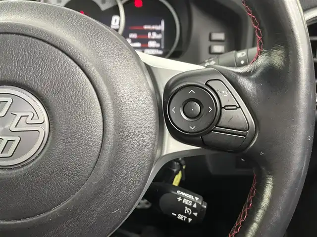 トヨタ ８６ GT 埼玉県 2017(平29)年 2.6万km クリスタルホワイトパール レカロ　フジツボマフラー　ハヤシレーシング　ＴＥＩＮ車高調　ＧＲｅｄｄｙハイパフォーマンスＥＣＵ　ナビ　Ｂｌｕｅｔｏｏｔｈ　ドライブレコーダ―　４点式シートベルト　クルーズコントロール　禁煙車