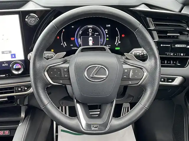 レクサス ＲＸ 500h Fスポーツパフォーマンス 青森県 2024(令6)年 1.3万km ソニッククロム AIS評価5点(外装A、内装B)/ワンオーナー/4WD/プッシュスタート/純正ナビ/全方位カメラ/ビルトインETC/純正21インチAW/純正オレンジキャリパー/レーダークルーズ/レーンキープ/クリアランスソナー/ブラインドスポットモニター/リアクロストラフィックアラート/パーキングアシスト/安心降車アシスト/プロアクティブドライビングアシスト/ロードサインアシスト/リアカメラディテクション/ミラーヒーター/ヘッドアップディスプレイ/デアイサー/切替ドライブモード/S-Flow/パドルシフト/パワーバックドア/前席パワーシート・右前席シートメモリー/前席シートヒーター/LEDヘッドライト/オートライト/フォグライト/前後コーナーセンサー/横滑り防止装置/ウィンカーミラー/純正フロアマット/1500Wコンセント　/置くだけ充電/新車保証書/取扱説明書/スペアキー1本　/カードキー　1枚