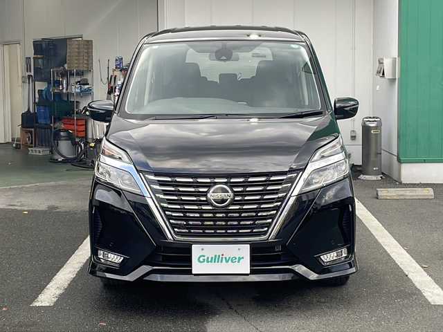 日産 セレナ ハイウェイスター V 京都府 2021(令3)年 6万km ダイヤモンドブラック 社外メモリナビ　バックカメラ　プロパイロット　ブラインドスポットモニター　両側パワースライドドア　ＬＥＤヘッドライト　レーンディパーチャーウォーニング　ビルトインＥＴＣ　ドライブレコーダー　禁煙車