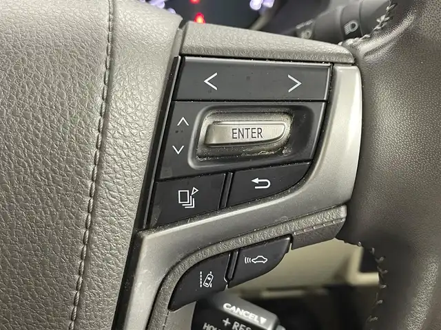 トヨタ ランドクルーザー プラド TX Lパッケージ 道央・札幌 2022(令4)年 2.8万km ホワイトパールクリスタルシャイン ・４WD/・TRDエアロ/・ムーンルーフ/・KENWOODフローディングナビ/　CD／DVD／Bluetooth／フルセグ/・バックカメラ/・純正ビルトインETC/・トヨタセーフティセンス/・プリクラッシュセーフティ/・レーダークルーズコントロール/・オートマチックハイビーム/・レーンキープアシスト/・前後コーナーセンサー/・ベージュレザーシート/・前席パワーシート/・前席シートヒーター＆シートエアコン/・純正フロアマット/・純正AW19インチ/・バグガード/・NashFabCoリアラダー/・LEDヘッドライト/・フォグライト/・スマートキー/・プッシュスタート/・取扱説明書/・保証書