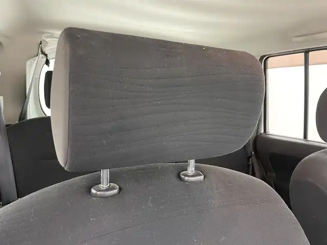 日産 キューブ 15X 岡山県 2013(平25)年 7.8万km ブリリアントホワイトパール 純正ナビ　MM112-W/バックカメラ　/地デジＴＶ　/スマートキー　/プッシュスタート　/ＤＶＤ再生/CD/純正フロアマット　/エアコン　/パワーウィンドウ　/横滑り防止装置　/ダブルエアバック　/アイドリングストップ　/ベンチシート