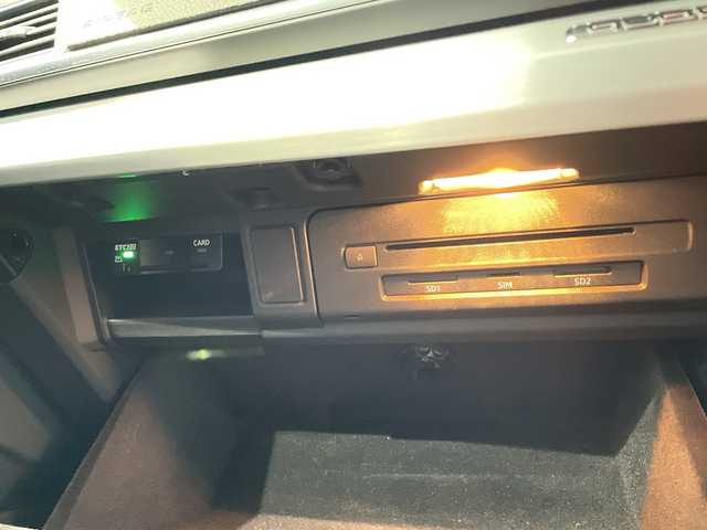 アウディ Ｑ５ 2．0TFSIクワトロ スポーツ 神奈川県 2019(平31)年 2.6万km 青 純正ナビ/（CD/DVD/AM/FM/SD/USB/BT/フルセグTV)/バック・フロントカメラ/前後ドライブレコーダー/ETC2.0/パドルシフト/レーダークルーズコントロール/電動リアゲート/電動パーキングブレーキ/ステアリングスイッチ/Audiプレセンス/Audiサイドアシスト/Audiアクティブレーンアシスト/前後コーナーセンサー/ダウンヒルアシスト/パーキングアシスト/アイドリングストップ/D席メモリシート/D/N席パワーシート/D/N席シートヒーター/ISOFIX/純正フロアマット/純正アルミホイール/スペアキー×１/保証書/取扱説明書