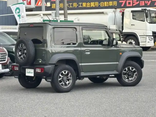 スズキ ジムニー シエラ JC 愛知県 2022(令4)年 1.8万km ジャングルグリーン /禁煙//ワンオーナー//BILSTEINダンパー//純正15AW//純正ナビ//CD/DVD/BT/フルセグ/MSV//バックカメラ//ETC//ドライブレコーダー//スロットルコントローラー//革調シートカバー//シートヒーター（前席）//衝突軽減ブレーキ//車線逸脱警報機能//クルーズコントロール//横滑り防止装置//盗難防止装置//LEDオートライト//フォグランプ//ハイビームアシスト//ヘッドライトウォッシャー//電動格納ウインカーミラー//アイドリングストップ//バニティミラー//本革巻きステアリング//ステアリングスイッチ//ドリンクホルダー//シフトイルミネーション//純正フロアマット//純正ドアバイザー//スペアスマートキー//新車時保証書//取扱説明書//ナビ取扱説明書//ディーラー記録簿　R4/R5/R6/R7//純正ダンパー4本積込//純正背面タイヤカバー付ホイール積込