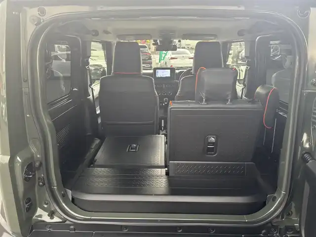 スズキ ジムニー シエラ JC 愛知県 2022(令4)年 1.8万km ジャングルグリーン /禁煙//ワンオーナー//BILSTEINダンパー//純正15AW//純正ナビ//CD/DVD/BT/フルセグ/MSV//バックカメラ//ETC//ドライブレコーダー//スロットルコントローラー//革調シートカバー//シートヒーター（前席）//衝突軽減ブレーキ//車線逸脱警報機能//クルーズコントロール//横滑り防止装置//盗難防止装置//LEDオートライト//フォグランプ//ハイビームアシスト//ヘッドライトウォッシャー//電動格納ウインカーミラー//アイドリングストップ//バニティミラー//本革巻きステアリング//ステアリングスイッチ//ドリンクホルダー//シフトイルミネーション//純正フロアマット//純正ドアバイザー//スペアスマートキー//新車時保証書//取扱説明書//ナビ取扱説明書//ディーラー記録簿　R4/R5/R6/R7//純正ダンパー4本積込//純正背面タイヤカバー付ホイール積込