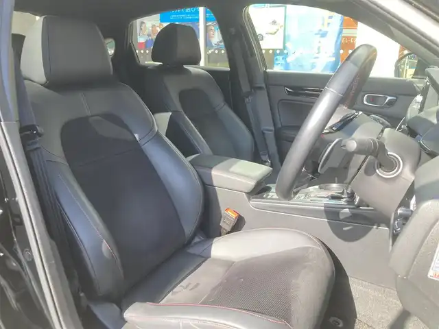 ホンダ シビック EX 長崎県 2022(令4)年 3.9万km クリスタルブラックパール ホンダセンシング/●衝突軽減ブレーキ（CMBS）/●近距離衝突軽減ブレーキ/●歩行者事故低減ステアリング/●路外逸脱抑制機能/●渋滞追従機能付アダプティブクルーズコントロール（ACC）/●車線維持支援システム（LKAS）/●誤発進抑制機能/●後方誤発進抑制機能/●先行車発進お知らせ機能/●標識認識機能/●アダプティブドライビングビーム（ADB）/●オートハイビーム/メーカーOPナビ/・Bluetooth接続/・フルセグTV/・スマートフォン連携/・USB入力/ドライブレコーダー【ZDR035】/ビルトインETC2.0/コーナーセンサー/ハーフレザーシート/・パワーシート/・シートヒーター/ステアリングスイッチ/パドルシフト/電子パーキング/ブレーキホールド機能/LEDオートヘッドライト/BOSEオーディオ/ワイヤレス充電/ISOFIX