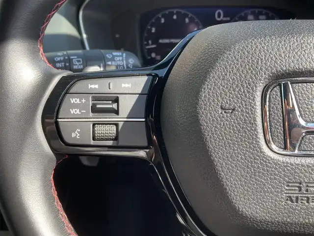 ホンダ シビック EX 長崎県 2022(令4)年 3.9万km クリスタルブラックパール ホンダセンシング/●衝突軽減ブレーキ（CMBS）/●近距離衝突軽減ブレーキ/●歩行者事故低減ステアリング/●路外逸脱抑制機能/●渋滞追従機能付アダプティブクルーズコントロール（ACC）/●車線維持支援システム（LKAS）/●誤発進抑制機能/●後方誤発進抑制機能/●先行車発進お知らせ機能/●標識認識機能/●アダプティブドライビングビーム（ADB）/●オートハイビーム/メーカーOPナビ/・Bluetooth接続/・フルセグTV/・スマートフォン連携/・USB入力/ドライブレコーダー【ZDR035】/ビルトインETC2.0/コーナーセンサー/ハーフレザーシート/・パワーシート/・シートヒーター/ステアリングスイッチ/パドルシフト/電子パーキング/ブレーキホールド機能/LEDオートヘッドライト/BOSEオーディオ/ワイヤレス充電/ISOFIX