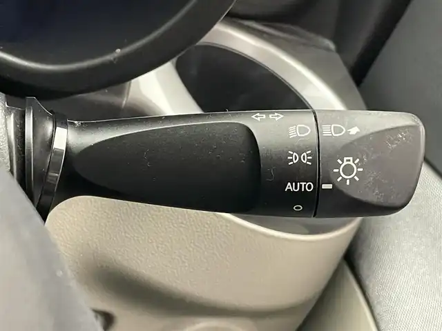 ダイハツ キャスト スタイル X SAⅡ 愛知県 2017(平29)年 5.5万km プラムブラウンクリスタルマイカ 社外ナビ　バックカメラ　シートヒーター　禁煙車　ＴＶ　Ｂｌｕｅｔｏｏｔｈ　ＤＶＤ再生　スマアシII　衝突軽減　踏み間違い防止装置　オートライト　プッシュスタート　アイドリングストップ　純正フロアマット