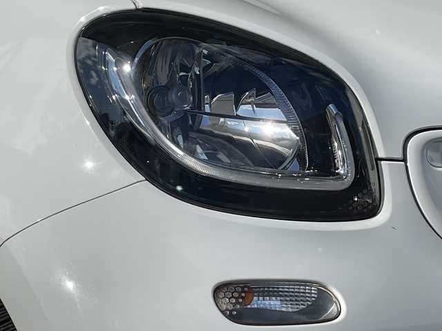 スマート ＭＣＣ スマート フォーフォー パッション 岐阜県 2016(平28)年 4.4万km クリスタルホワイト /登録時43922km//社外7インチポータブルナビ/(ワンセグTV/SD)//前席シートヒーター//前方ドライブレコーダー//バックカメラ//フロアマット//純正15インチアルミホイール//スペアキー×1//ETC