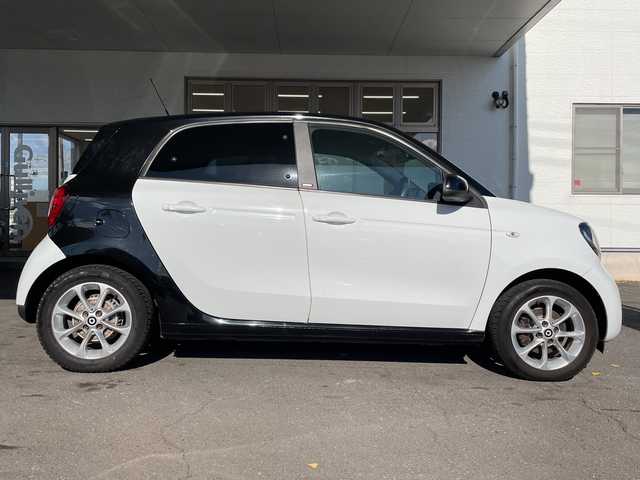 スマート ＭＣＣ スマート フォーフォー パッション 岐阜県 2016(平28)年 4.4万km クリスタルホワイト /登録時43922km//社外7インチポータブルナビ/(ワンセグTV/SD)//前席シートヒーター//前方ドライブレコーダー//バックカメラ//フロアマット//純正15インチアルミホイール//スペアキー×1//ETC