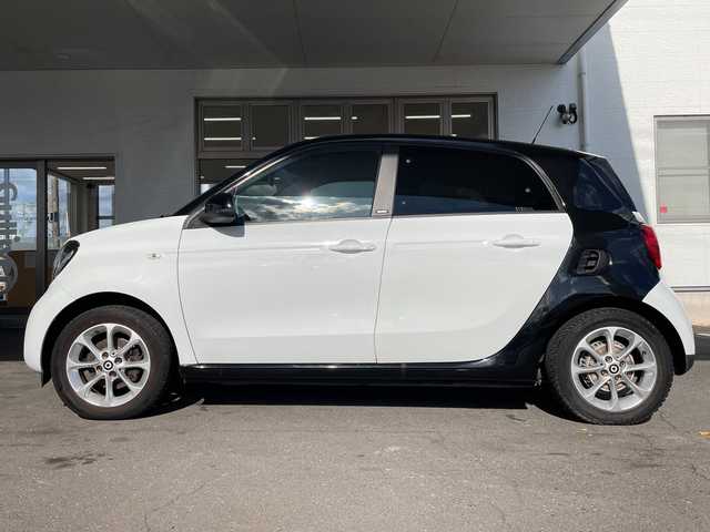 スマート ＭＣＣ スマート フォーフォー パッション 岐阜県 2016(平28)年 4.4万km クリスタルホワイト /登録時43922km//社外7インチポータブルナビ/(ワンセグTV/SD)//前席シートヒーター//前方ドライブレコーダー//バックカメラ//フロアマット//純正15インチアルミホイール//スペアキー×1//ETC