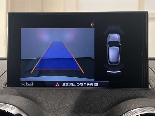 アウディ Ｓ３ スポーツバック 新潟県 2017(平29)年 4万km 白 Bang&Olufsenサウンドシステム/マトリクスLED/カラードブレーキキャリパーレッド/バーチャルコックピット/純正ドライブレコーダー/レーダー（GWR73sd）/純正MMIナビ/・フルセグ/BT/CD/DVD/AUX/バックカメラ/アダプティブクルーズコントロール/シートヒーター/パドルシフト/ハーフレザーシート/ETC2.0/純正18インチアルミホイール