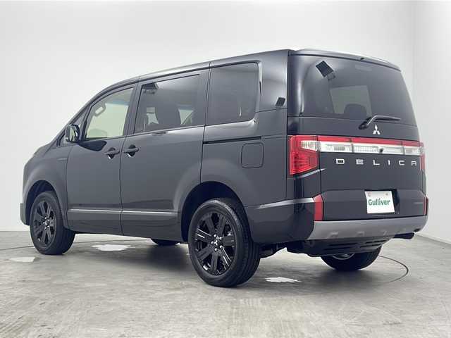 三菱 デリカＤ：５ シャモニー 三重県 2025(令7)年 0.1万km未満 黒Ⅱ 登録済未使用車　/D:5専用11型ナビゲーション(322300)/・フルセグTV/・HDMI/USB/・CD/DVD/・Bluetooth/・ミュージックサーバー/オリジナルナビ取付パッケージ＋リアモニター取付パッケージ/　(25300)/マルチアラウンドモニター/パートタイム4WD/ターボ/電子サイドブレーキ/ブレーキオートホールド/ステアリングスイッチ/ｅ－Ａｓｓｉｓｔ　/衝突軽減ブレーキ　/レーンキープアシスト　/オートハイビーム　/両側パワースライドドア　/電動リアゲート　/レーダークルーズコントロール　/ＬＥＤヘッドライト/フォグランプ/ステップレス/パドルシフト/ステアリングヒーター/ハーフレザーシート/D席パワーシート /AC100V100W電源