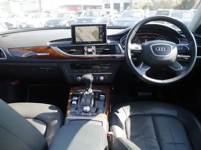 アウディ Ａ６ 3．0 TFSI クワトロ 千葉県 2014(平26)年 4.3万km 白 純正メモリーナビ/地デジTV/【DVD/CD再生機能　Bluetooth接続】/バックカメラ/レザーシート/前席パワーシート/シートヒーター/BOSEサウンド/ドライブレコーダー（前後撮影）/ETC/LEDヘッドライト/ウインカーミラー/純正19インチアルミホイル/サイド/カーテンエアバッグ/スマートキー