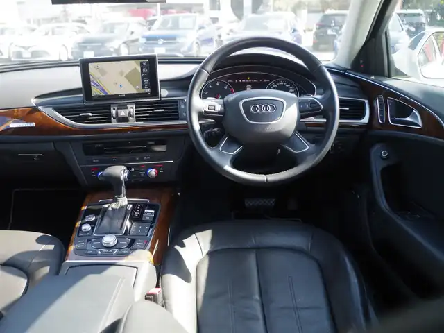 アウディ Ａ６ 3．0 TFSI クワトロ 千葉県 2014(平26)年 4.3万km 白 純正メモリーナビ/地デジTV/【DVD/CD再生機能　Bluetooth接続】/バックカメラ/レザーシート/前席パワーシート/シートヒーター/BOSEサウンド/ドライブレコーダー（前後撮影）/ETC/LEDヘッドライト/ウインカーミラー/純正19インチアルミホイル/サイド/カーテンエアバッグ/スマートキー