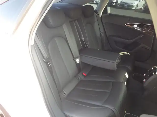 アウディ Ａ６ 3．0 TFSI クワトロ 千葉県 2014(平26)年 4.3万km 白 純正メモリーナビ/地デジTV/【DVD/CD再生機能　Bluetooth接続】/バックカメラ/レザーシート/前席パワーシート/シートヒーター/BOSEサウンド/ドライブレコーダー（前後撮影）/ETC/LEDヘッドライト/ウインカーミラー/純正19インチアルミホイル/サイド/カーテンエアバッグ/スマートキー