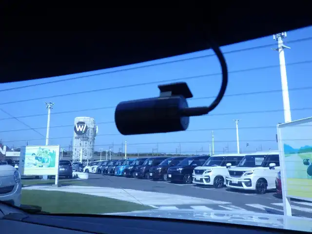 アウディ Ａ６ 3．0 TFSI クワトロ 千葉県 2014(平26)年 4.3万km 白 純正メモリーナビ/地デジTV/【DVD/CD再生機能　Bluetooth接続】/バックカメラ/レザーシート/前席パワーシート/シートヒーター/BOSEサウンド/ドライブレコーダー（前後撮影）/ETC/LEDヘッドライト/ウインカーミラー/純正19インチアルミホイル/サイド/カーテンエアバッグ/スマートキー