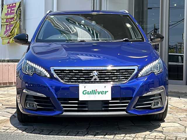 プジョー ３０８ SW GT ブルーHDi 静岡県 2018(平30)年 7.5万km マグネティックブルー 主要装備/・プッシュスタート/・ETC車載器/・バックモニター/・アクティブセーフティブレーキ/・レーンキープアシスト/・アダプティブクルーズコントロール/・前後コーナーセンサー/・ブラインドスポットモニター/・純正18インチAW/・LEDヘッドライト/・社外フロアマット/・スペアキー/・アイドリングストップ/・オートマチックハイビーム/・