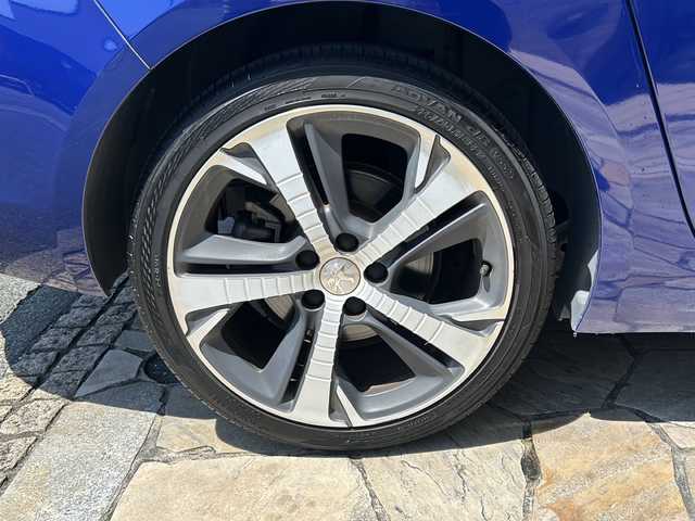 プジョー ３０８ SW GT ブルーHDi 静岡県 2018(平30)年 7.5万km マグネティックブルー 主要装備/・プッシュスタート/・ETC車載器/・バックモニター/・アクティブセーフティブレーキ/・レーンキープアシスト/・アダプティブクルーズコントロール/・前後コーナーセンサー/・ブラインドスポットモニター/・純正18インチAW/・LEDヘッドライト/・社外フロアマット/・スペアキー/・アイドリングストップ/・オートマチックハイビーム/・