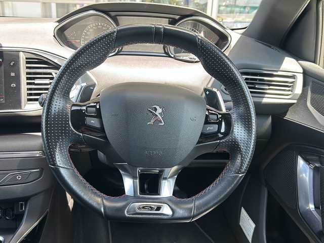 プジョー ３０８ SW GT ブルーHDi 静岡県 2018(平30)年 7.5万km マグネティックブルー 主要装備/・プッシュスタート/・ETC車載器/・バックモニター/・アクティブセーフティブレーキ/・レーンキープアシスト/・アダプティブクルーズコントロール/・前後コーナーセンサー/・ブラインドスポットモニター/・純正18インチAW/・LEDヘッドライト/・社外フロアマット/・スペアキー/・アイドリングストップ/・オートマチックハイビーム/・