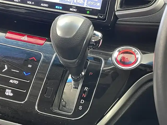 ホンダ オデッセイ アブソルート・EXホンダセンジング 埼玉県 2020(令2)年 2.4万km モダンスティールM 純正９インチナビ　マルチビューモニター　黒レザー　両側パワースライドドア　ＢＳＭ　ビルトインＥＴＣ２．０　シートヒーター　アダクティブクルーズコントロール　パーキングアシスト　ドラレコ　ＨＤＭＩ　ＴＶ