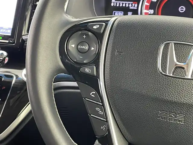 ホンダ オデッセイ アブソルート・EXホンダセンジング 埼玉県 2020(令2)年 2.4万km モダンスティールM 純正９インチナビ　マルチビューモニター　黒レザー　両側パワースライドドア　ＢＳＭ　ビルトインＥＴＣ２．０　シートヒーター　アダクティブクルーズコントロール　パーキングアシスト　ドラレコ　ＨＤＭＩ　ＴＶ