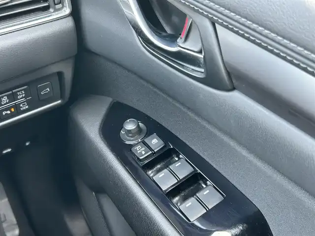 マツダ ＣＸ－５ XD プロアクティブ 静岡県 2019(平31)年 6.7万km マシーングレープレミアムM 純正ナビ/（AM/FM/CD/DVD/BT/iPod/AUX)/フルセグTV/全方位カメラ/レーダークルーズコントロール/電動パーキングブレーキ/パワーバックドア/運転席パワーシート/運転席メモリーシート/前席シートヒーター/ハンドルヒーター/ヘッドアップディスプレイ/衝突被害軽減システム/レーンディパーチャーアラート/横滑り防止装置/純正17インチアルミホイール/前後コーナーセンサー/LEDヘッドライト/純正フロアマット/ETC/プッシュスタート/スマートキー×1/スペアキー×1/取扱説明書