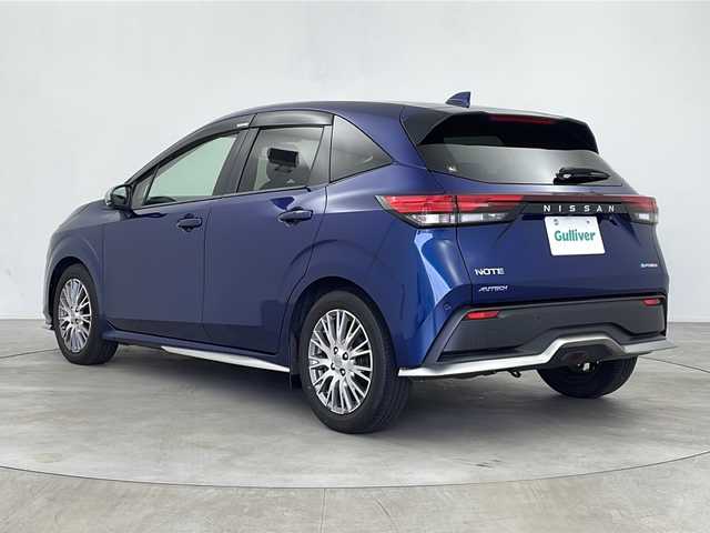 日産 ノート オーテック 鹿児島県 2021(令3)年 3.5万km オーロラフレアブルーパール 純正９インチメモリナビ/（フルセグ/BT/CD/DVD)/バックカメラ/衝突軽減システム/前後コーナーセンサー/シートヒーター/ステアリングヒーター/オートライト/電動格納ミラー/ドライブレコーダー/ETC/LEDヘドライト/純正アルミホイール