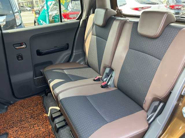 スズキ ハスラー Jスタイル Ⅲ 静岡県 2018(平30)年 3.4万km ブレイブカーキパール/スチールシルバー 純正ディーラーナビ（AM/FM/DVD/CD）/Bluetooth接続/フルセグTV/アラウンドビューモニター/デュアルカメラブレーキサポート/前席シートヒーター/ハーフレザーシート/ＥＴＣ/LＥＤフォグライト/レーンキープアシスト/横滑り防止装置/アイドリングストップ/純正フロアマット/純正アルミホイール15インチ/オートライト/プッシュスタート/スマートキー/スペアキー１本