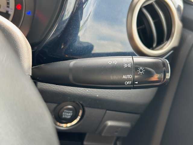 スズキ ハスラー Jスタイル Ⅲ 静岡県 2018(平30)年 3.4万km ブレイブカーキパール/スチールシルバー 純正ディーラーナビ（AM/FM/DVD/CD）/Bluetooth接続/フルセグTV/アラウンドビューモニター/デュアルカメラブレーキサポート/前席シートヒーター/ハーフレザーシート/ＥＴＣ/LＥＤフォグライト/レーンキープアシスト/横滑り防止装置/アイドリングストップ/純正フロアマット/純正アルミホイール15インチ/オートライト/プッシュスタート/スマートキー/スペアキー１本