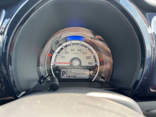 スズキ ハスラー Jスタイル Ⅲ 静岡県 2018(平30)年 3.4万km ブレイブカーキパール/スチールシルバー 純正ディーラーナビ（AM/FM/DVD/CD）/Bluetooth接続/フルセグTV/アラウンドビューモニター/デュアルカメラブレーキサポート/前席シートヒーター/ハーフレザーシート/ＥＴＣ/LＥＤフォグライト/レーンキープアシスト/横滑り防止装置/アイドリングストップ/純正フロアマット/純正アルミホイール15インチ/オートライト/プッシュスタート/スマートキー/スペアキー１本