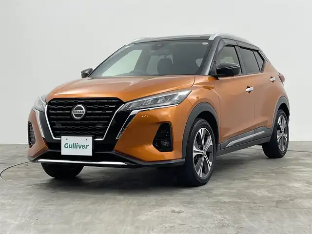 日産 キックス X 群馬県 2021(令3)年 3.4万km プレミアムホライズンオレンジ/ピュアブラック 2トーン 衝突軽減　純正ディスプレイオーディオ　全方位カメラ　プロパイロット　デジタルインナーミラー　純正１７インチアルミホイール　ＬＥＤヘッドライト　クルーズコントロール　ハーフレザーシート　ＥＴＣ　禁煙車