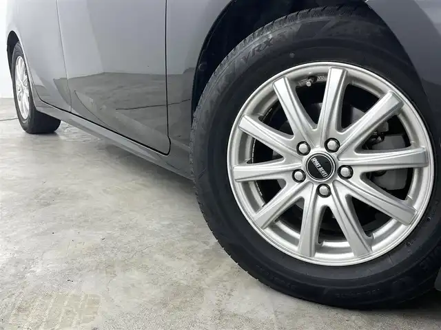 トヨタ プリウス S ツーリングセレクション 福島県 2018(平30)年 11.1万km アティチュードブラックマイカ トヨタセーフティーセンス　/・PCS/・車線逸脱警報/・レーダークルーズコントロール/・オートマッチクハイビーム/純正大画面ナビ　/【AM/FM/DVD/CD/Bluetooth/フルセグ】/型番:NSZT-W66T/バックカメラ　/レザーシート　/シートヒーター　/ステアリングスイッチ　/・革巻きステアリング　/・チルトステアリング　/ＬＥＤライト　/・オートライト　/・フォグライト/プッシュスタート/・スマートキー/ウィンカーミラー