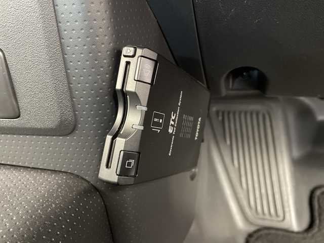トヨタ ＦＪクルーザー カラーパッケージ 三重県 2011(平23)年 7.5万km イエロー/ホワイト 純正ナビ　/【ＣＤ／ＤＶＤ／Ｂｌｕｅｔｏｏｔｈ】　/地デジ対応ＴＶ　/バックカメラ　/センターデフロック/フォグランプ/ヘッドライトレベライザー　/ＥＴＣ　/クルーズコントロール　/２０インチ純正アルミホイール　/Ｒコーナーセンサー
