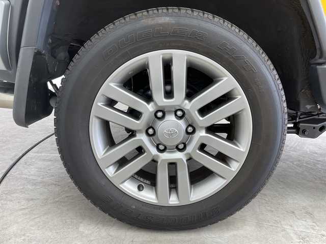 トヨタ ＦＪクルーザー カラーパッケージ 三重県 2011(平23)年 7.5万km イエロー/ホワイト 純正ナビ　/【ＣＤ／ＤＶＤ／Ｂｌｕｅｔｏｏｔｈ】　/地デジ対応ＴＶ　/バックカメラ　/センターデフロック/フォグランプ/ヘッドライトレベライザー　/ＥＴＣ　/クルーズコントロール　/２０インチ純正アルミホイール　/Ｒコーナーセンサー