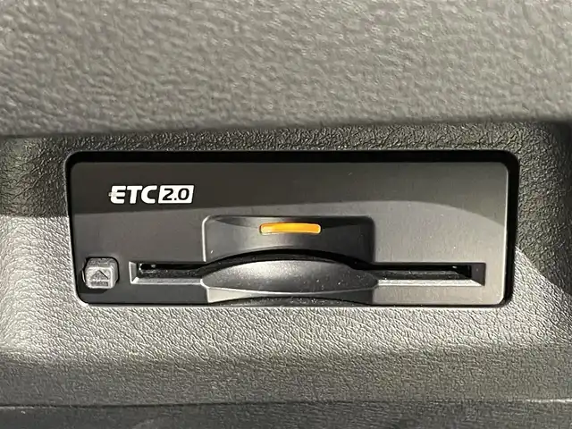 日産 エクストレイル オーテック e-4ORCE アドバンスドPKG 愛知県 2023(令5)年 1.7万km ダイヤモンドブラック 純正１２．３インチナビ/サンルーフ/プロパイロット/ＢＯＳＥサウンドシステム/アラウンドビューモニター/プロパイロットパーキング/パワーバックドア/ヒルディセントコントロール/衝突軽減ブレーキ/車線逸脱警報/ブラインドスポットモニター/コーナーセンサー/電動パーキングブレーキ/デジタルルームミラー/前後ドライブレコーダー/ビルトインＥＴＣ２．０/パワーシート【シートメモリー付】/オーテック専用レザーシート/全席シートヒーター/ハンドルヒーター/アクセサリーソケット/USB入力端子/純正フロアマット/純正20インチアルミホイール