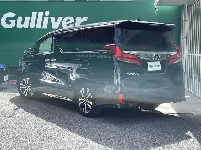 トヨタ アルファード S Cパッケージ 東京都 2020(令2)年 4.9万km ブラック ワンオーナー/4WD/9インチ純正SDナビ/（フルセグTV/Bluetooth/ミラキャスト）/デジタルインナーミラー/ブラインドスポットモニター/バックカメラ/セーフティセンス/・プリクラッシュセーフティ/・レーントレーシングアシスト/・レーダークルーズコントロール/両側パワースライドドア/革シート/前席快適温熱シート/前パワーシート/助手席パワーオットマン/2列目エグゼクティブパワーシート/革ステアリング/ステアリングヒーター/ルーフイルミ/（色変更可能）/純正18インチアルミホイール/純正フロアマット/前後ドライブレコーダー【DC-DR652】/スペアキー×1/取扱説明書/保証書